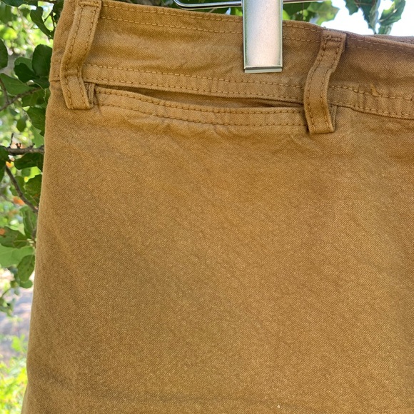 JESSE KAMM
ITEM: SAILOR CUT OFF SHORTS
COLOR: TOBACCO
SIZING: 14 - Picture 5 of 10